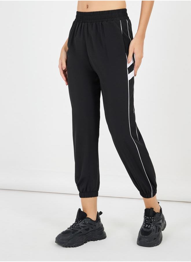 ليجنز ستايلي بخصر مزموم من الخلف