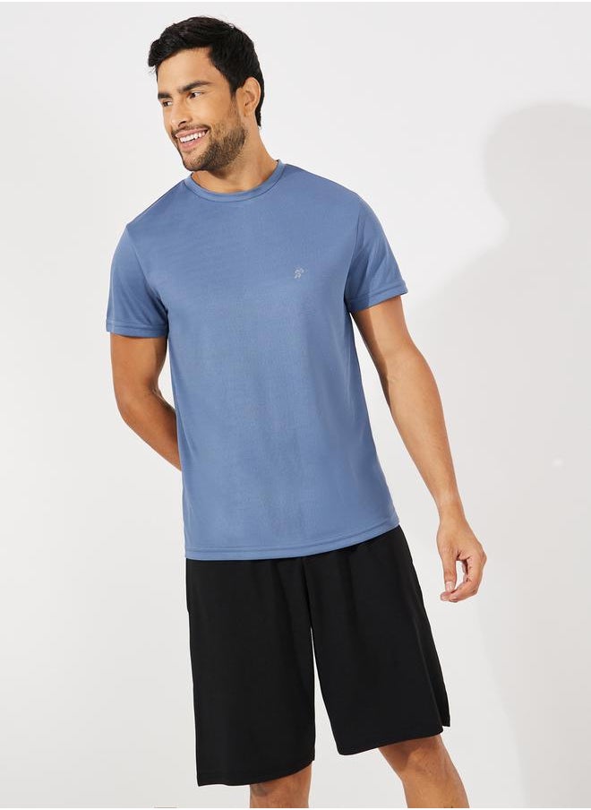 Textured T-Shirt and Shorts Sports Fitness Suit Set