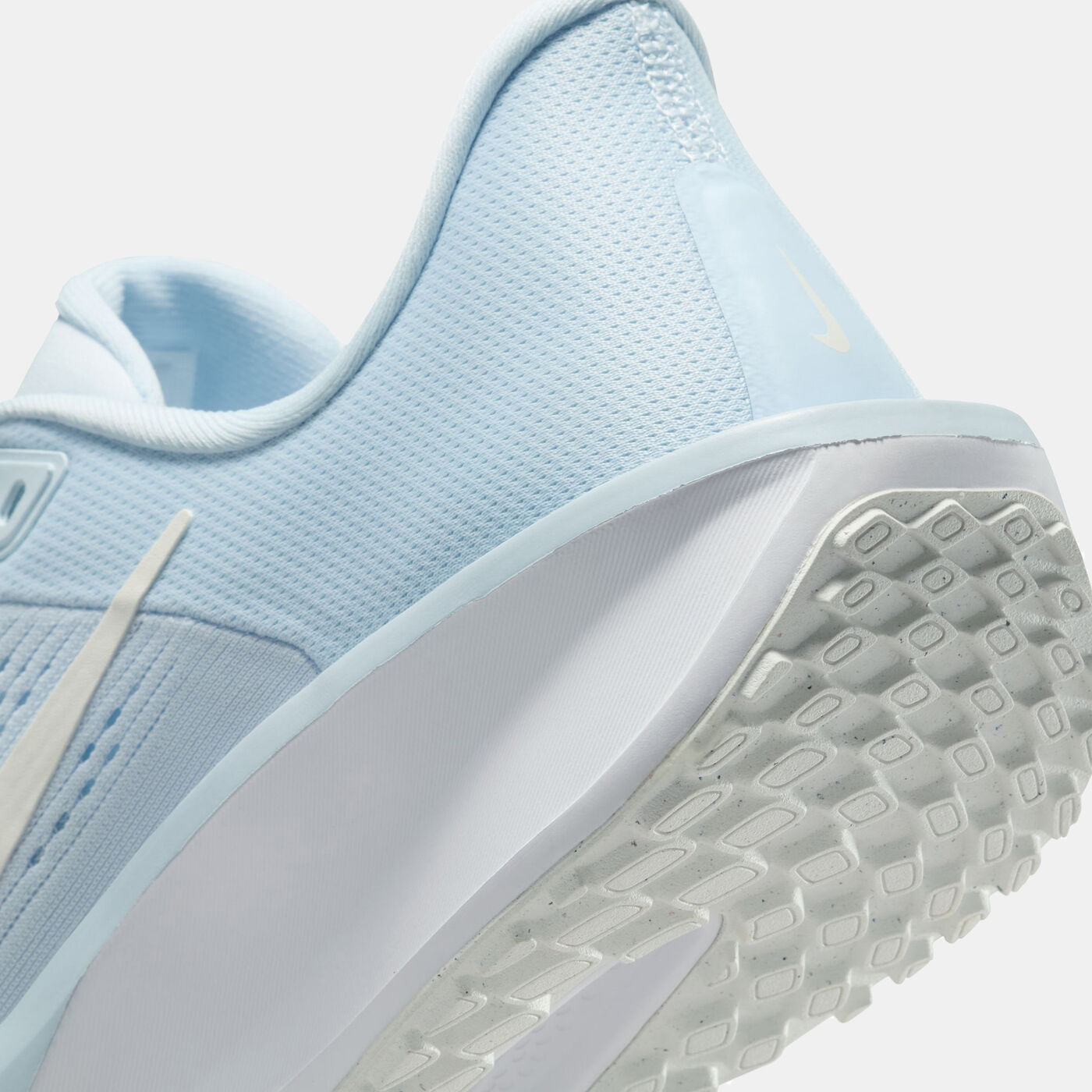 Women's Quest 6 Road Running Shoes