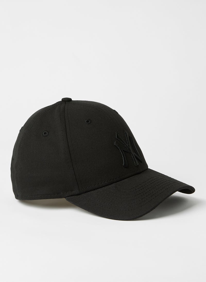 League Essential NY Yankees Cap Black