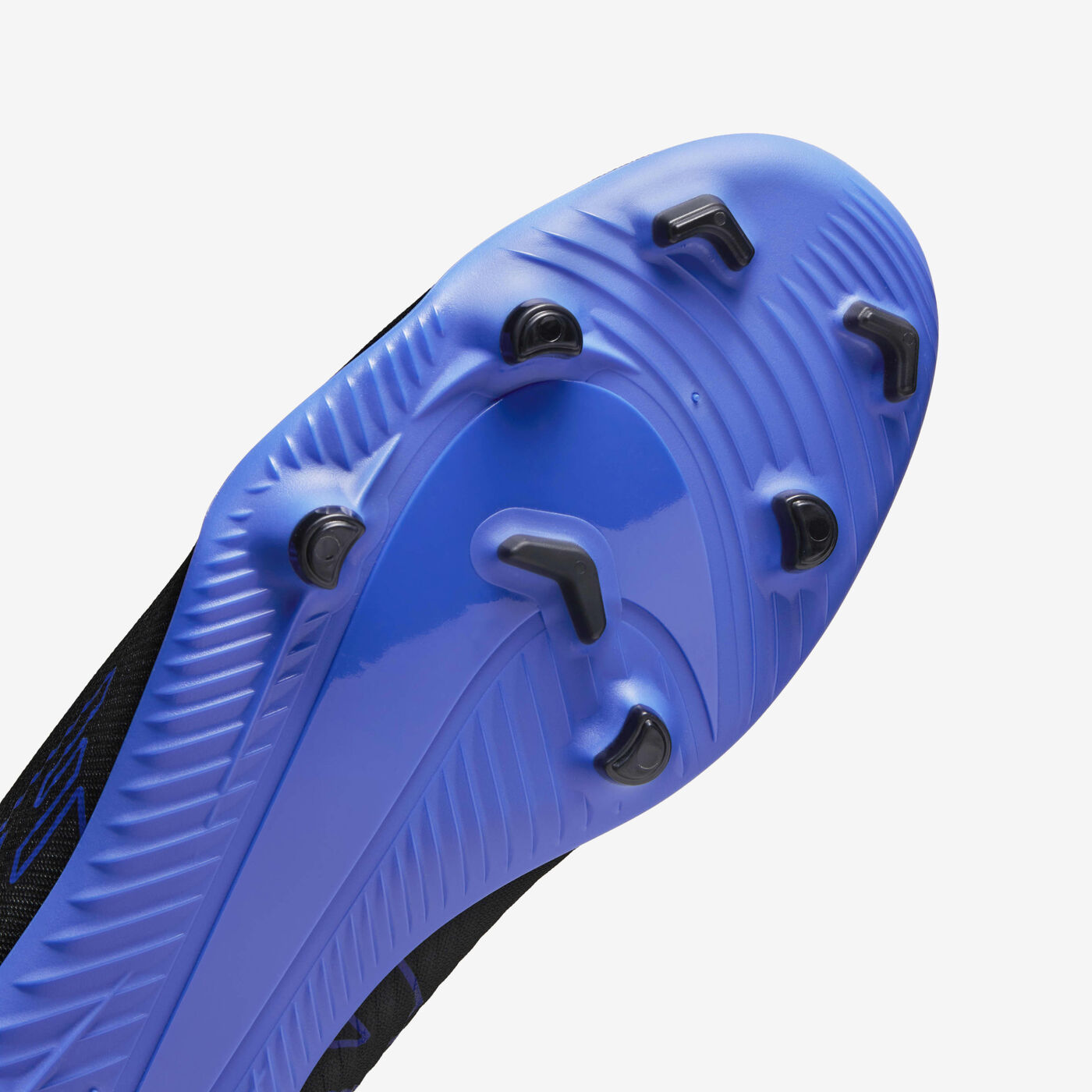 Mercurial Vapor 15 Club Multi-Ground Football Shoes