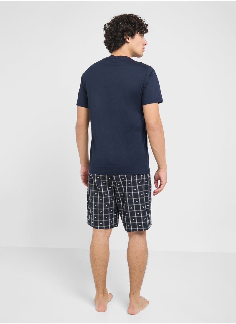 Crew Neck T-Shirt & Logo Band Shorts
