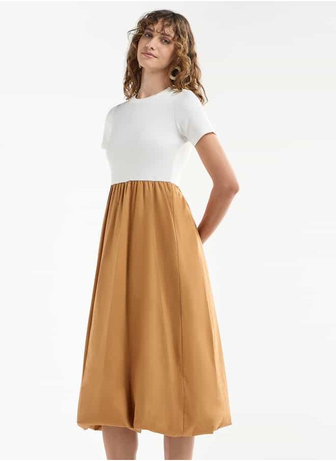 Colourblock A-line Dress with Round Neck and Short Sleeves