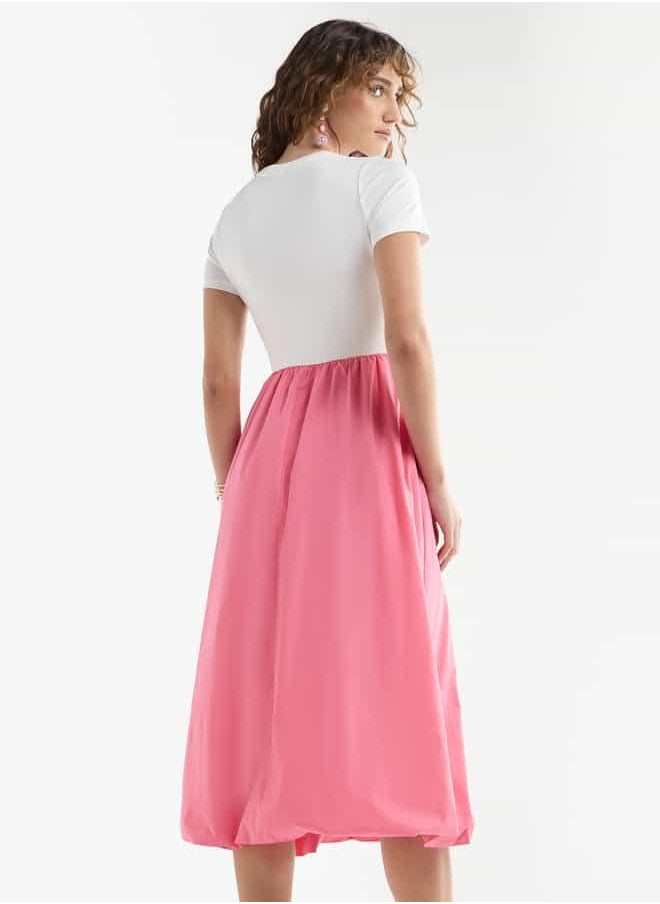 Colourblock A-line Dress with Round Neck and Short Sleeves