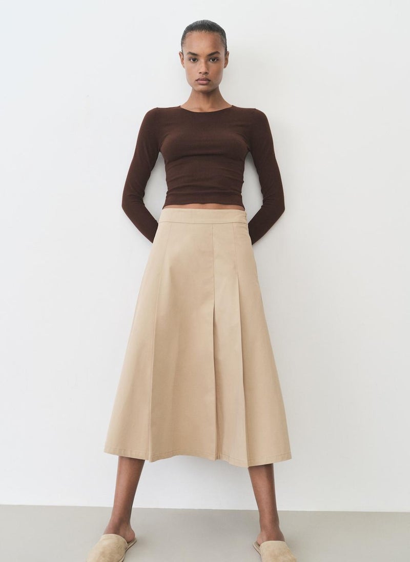 Rira Fine-Knit Fitted Sweater