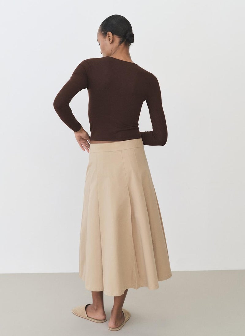 Rira Fine-Knit Fitted Sweater