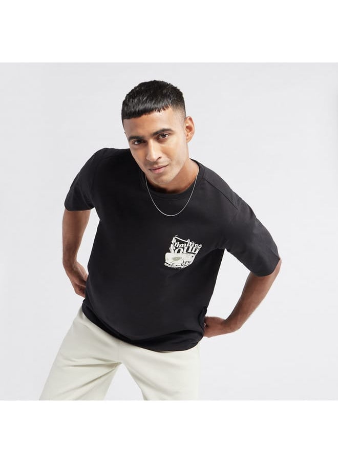 Graphic Print T-shirt with Crew Neck and Short Sleeves