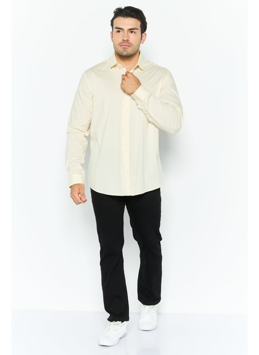 Men Slim Fit Solid Long Sleeves Casual Shirt, Cream