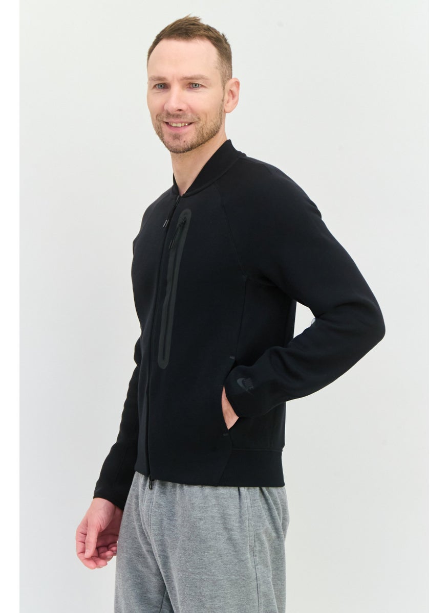 Men Sportswear Fit Long Sleeve Outdoor Sweatshirt, Black