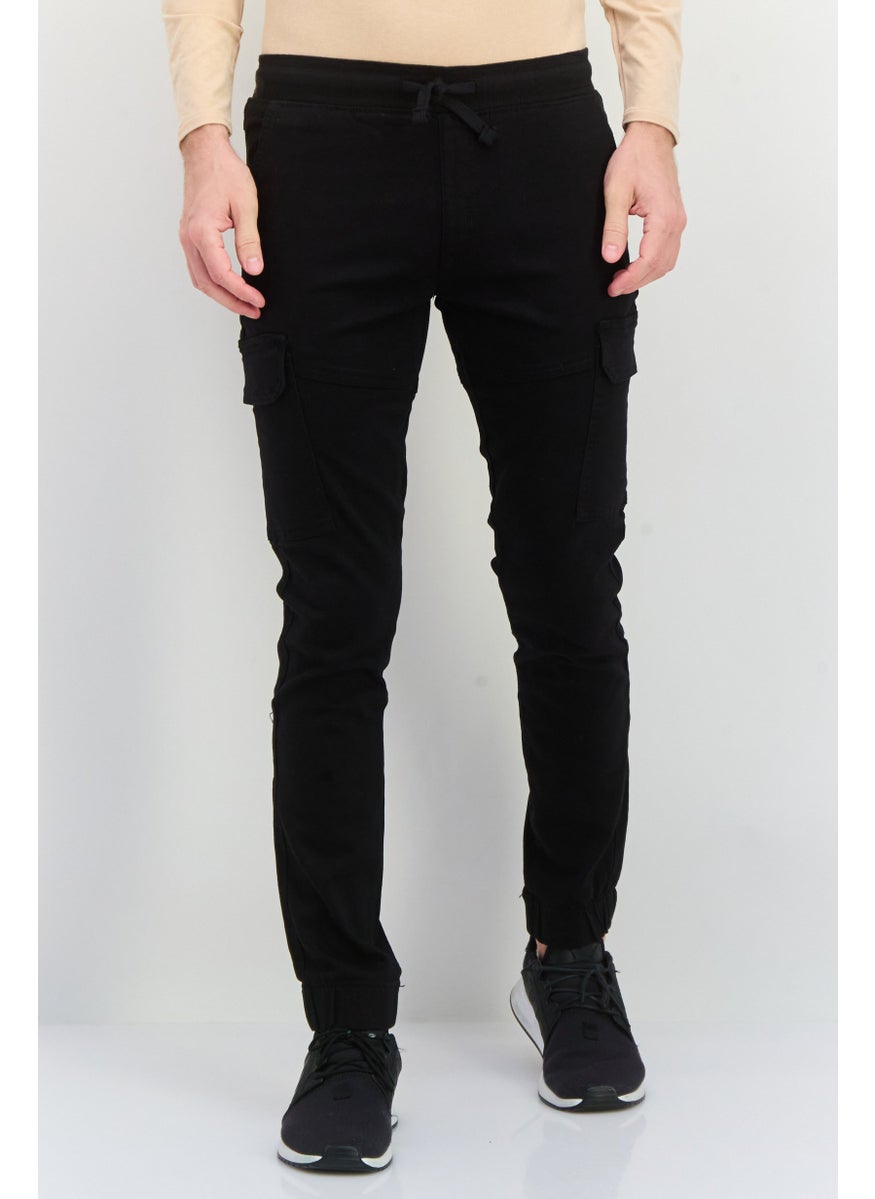 Men Tapered Fit Solid Cargo Pants, Black