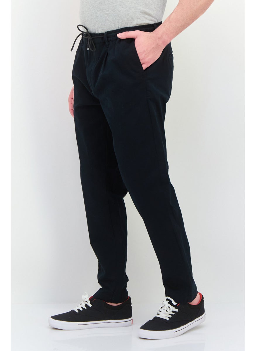 Men Regular Fit Plain Skinny Leg Pants, Black