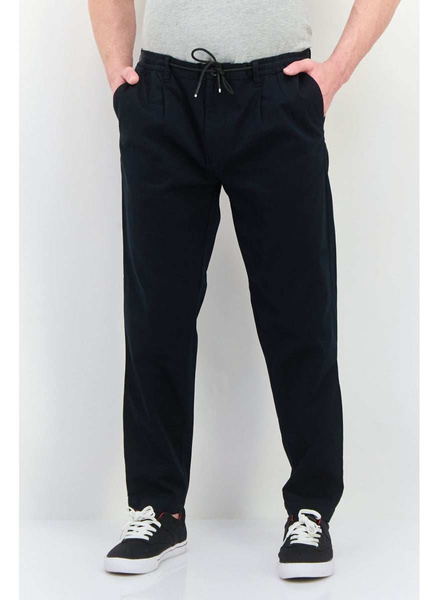 Men Regular Fit Plain Skinny Leg Pants, Black