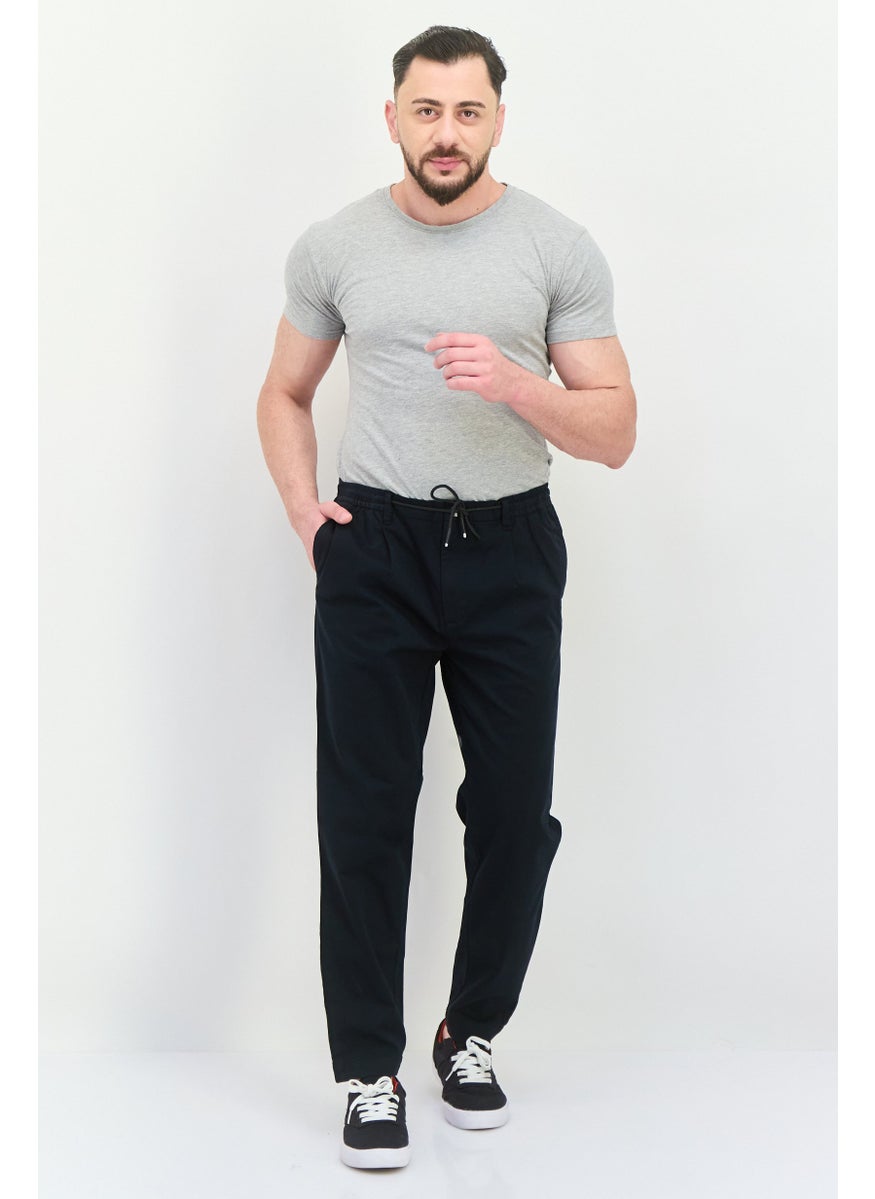Men Regular Fit Plain Skinny Leg Pants, Black