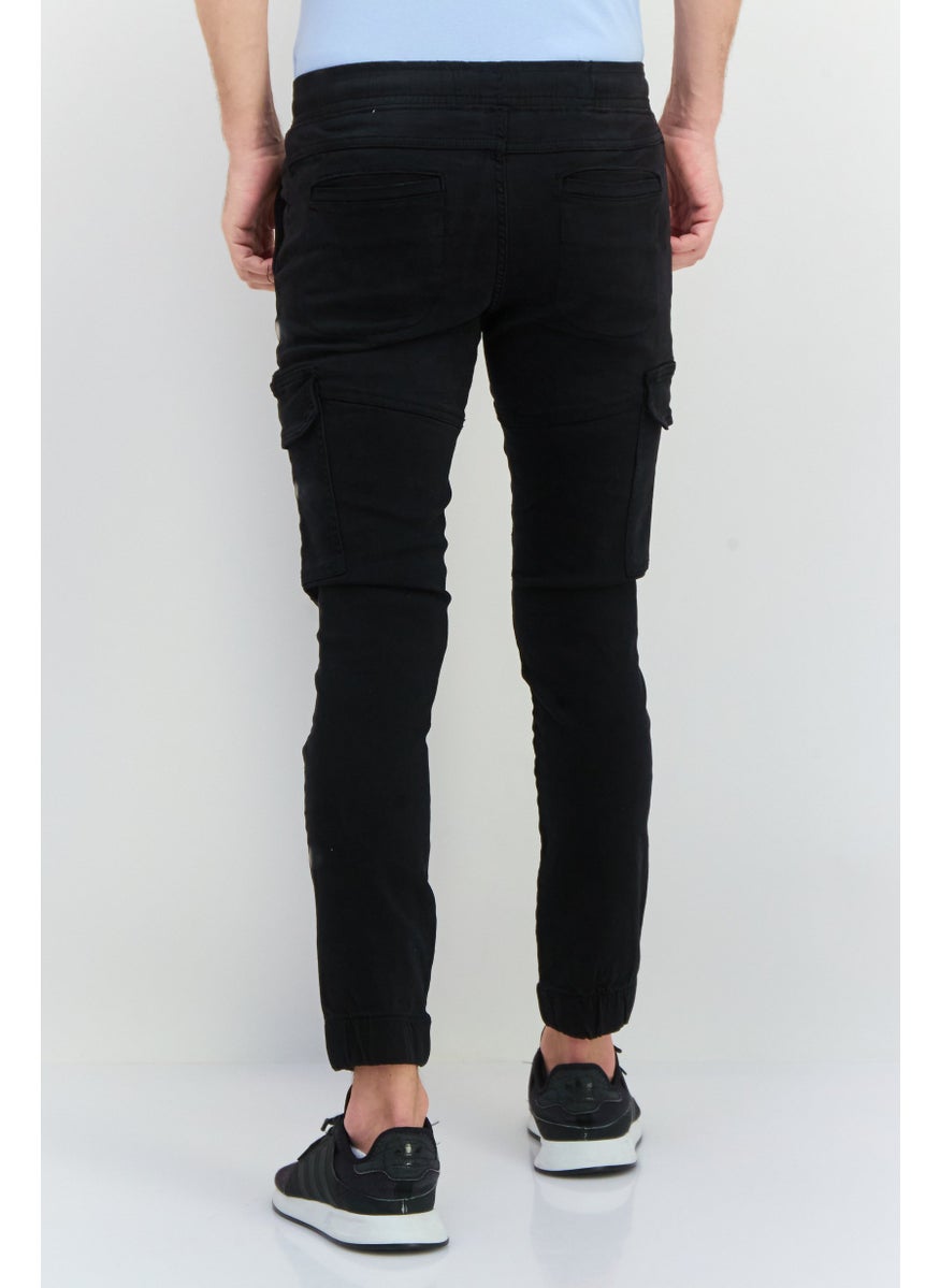 Men Tapered Fit Solid Cargo Pants, Black