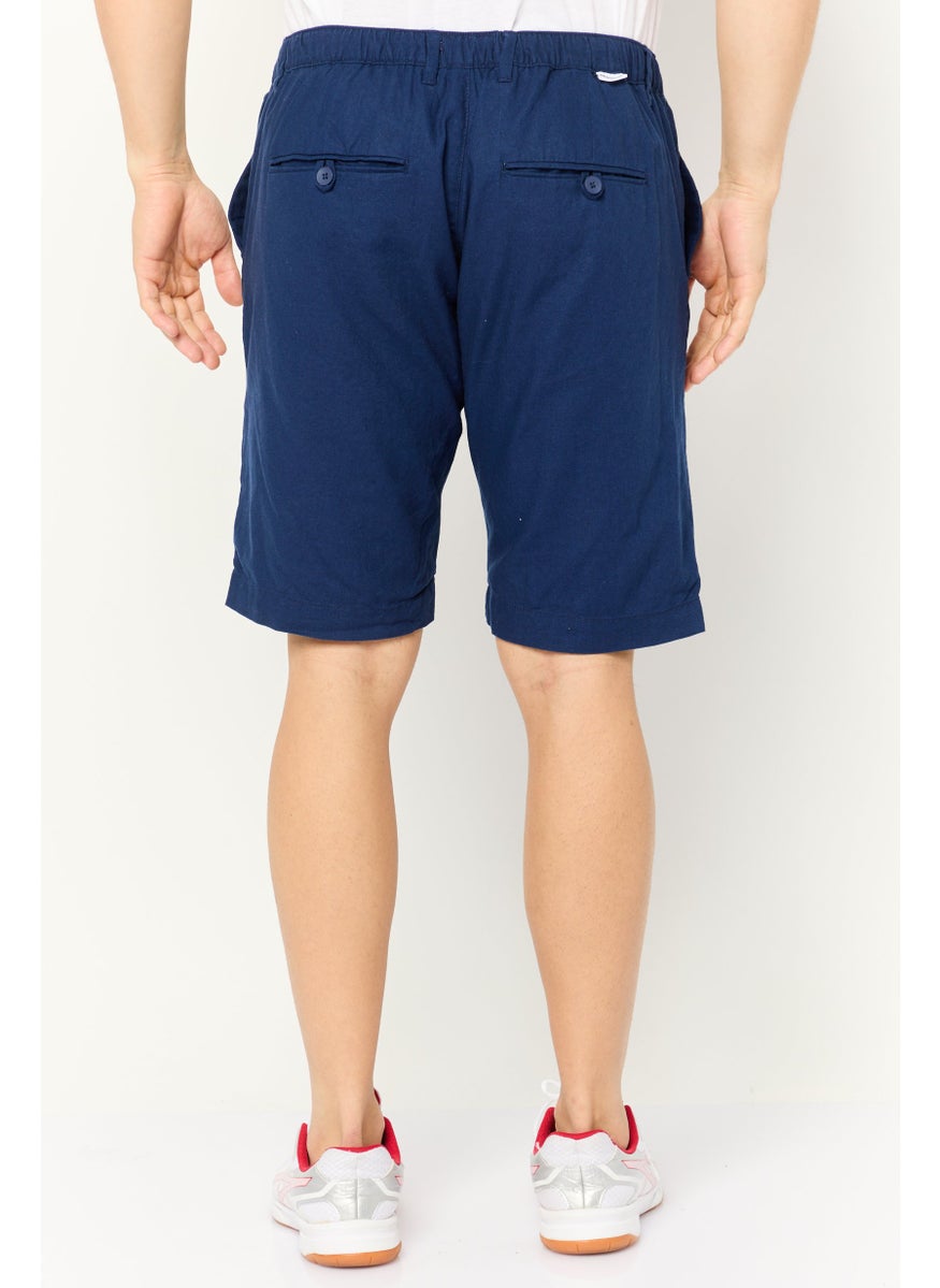 Men Solid Basic Shorts, Navy