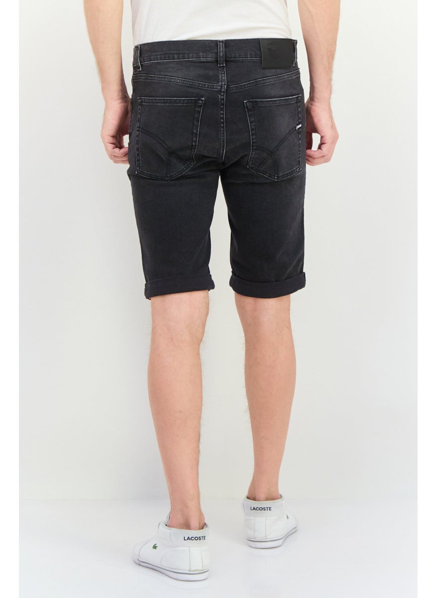 Men Solid Basic Short, Black
