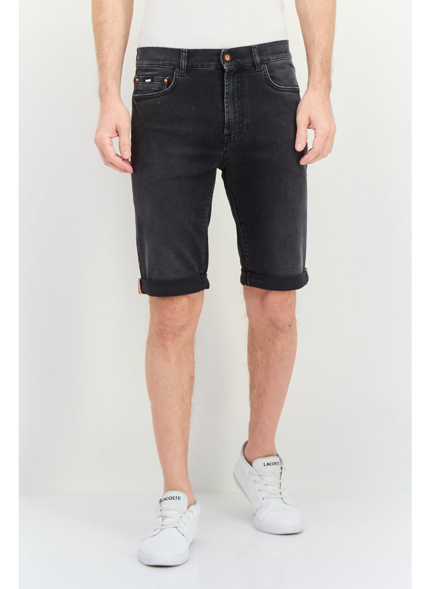 Men Solid Basic Short, Black