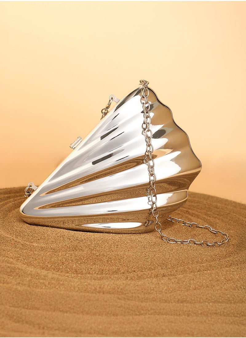 Solid Magnet Lock Regular Acrylic Clutch Bag For Women
