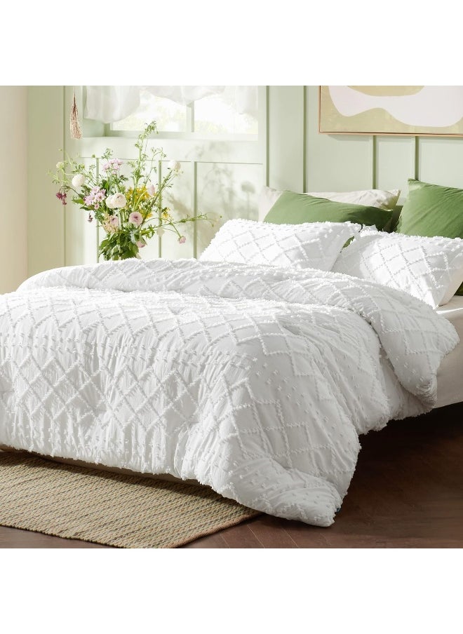 Bedsure Full Size Comforter Set - White Comforter, Boho Tufted Shabby Chic Bedding Comforter Set, 3 Pieces Vintage Farmhouse Bed Set for All Seasons, Fluffy Soft Bedding Set with 2 Pillow Shams
