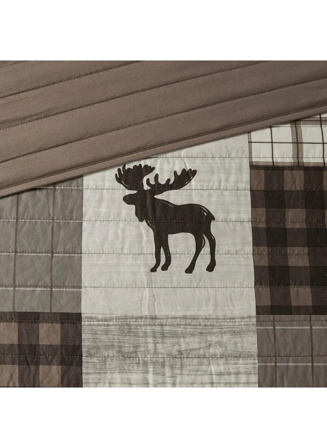 Woolrich Woodshed Daybed Cover Set - Cabin Lifestyle, Patchwork with Moose Design All Season, Lightweight and Breathable Cozy Bedding Layer with Bedskirt, Matching Shams, 39