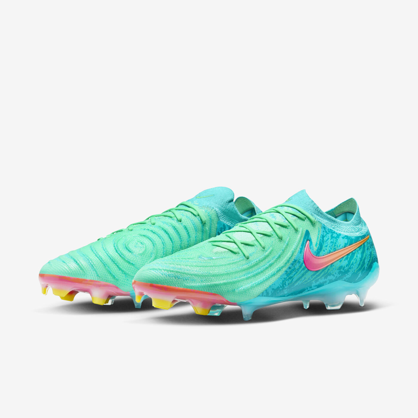 Phantom GX 2 Elite LV8 FG Football Shoes