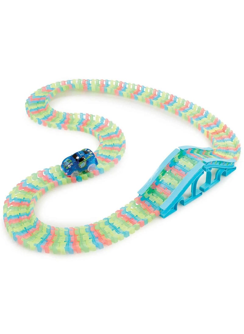 Addo Totally Tracks Glow Starter Race Track 160 Pieces Battery Operated | Glowing Racing Track | Car Adventures | Toy Play Vehicle | Build Your Own Racing Circuit | Gift  for Kids and Toddlers