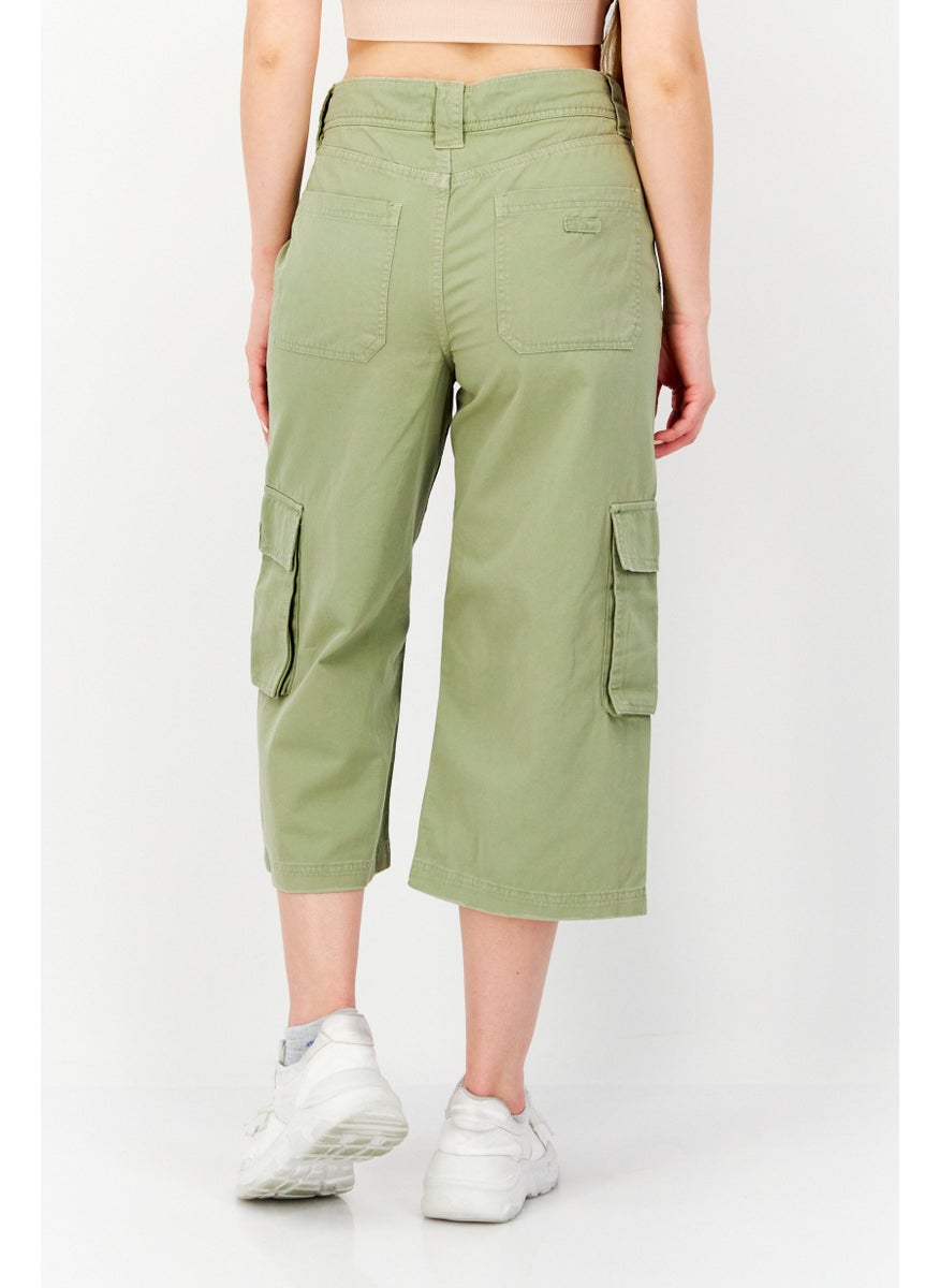 Women Regular Fit Solid Cropped Cargo Pant, Khaki