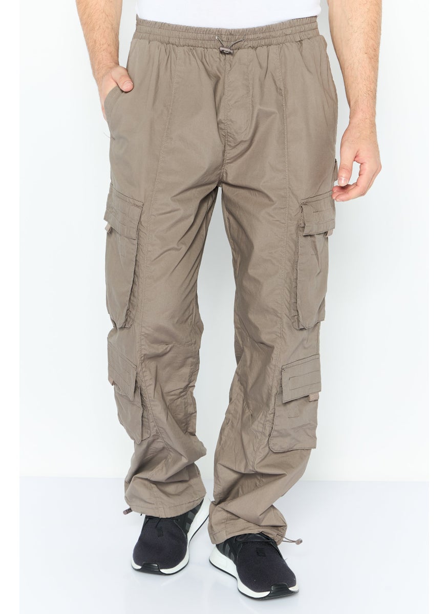 Men Regular Fit Plain Cargo Pants, Taupe