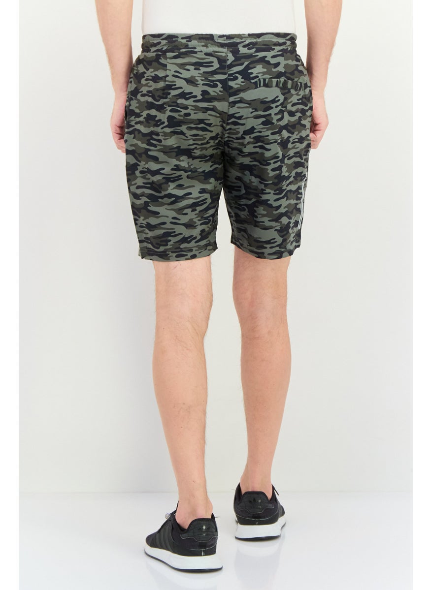 Men Camouflage Cargo Shorts, Multicolor