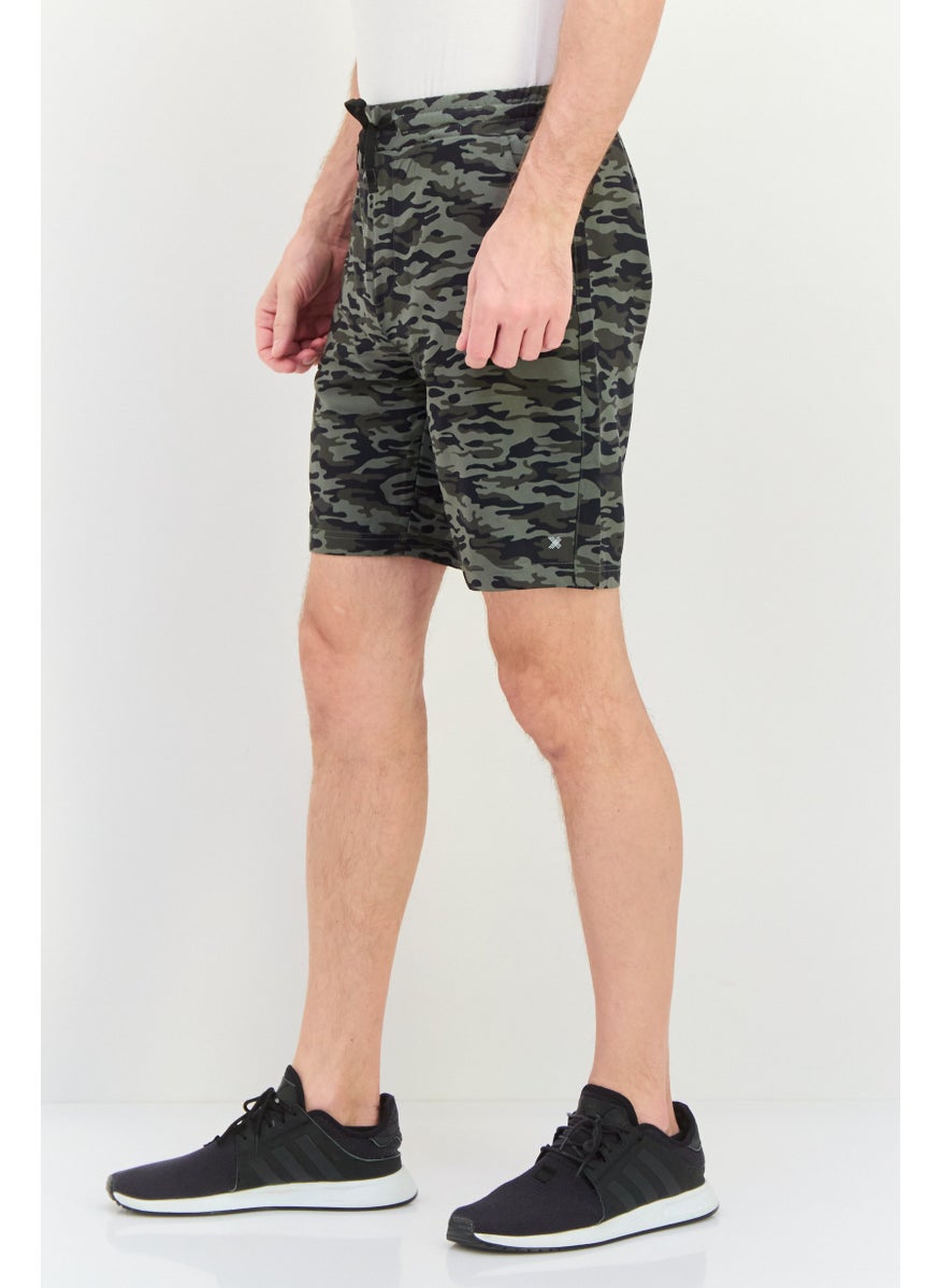 Men Camouflage Cargo Shorts, Multicolor