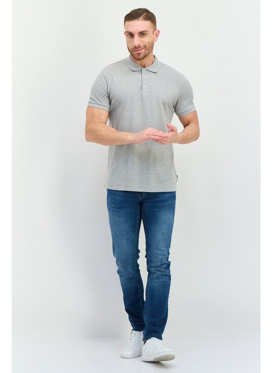 Men Regular Fit Textured Short Sleeves Polo Shirt, Light Grey
