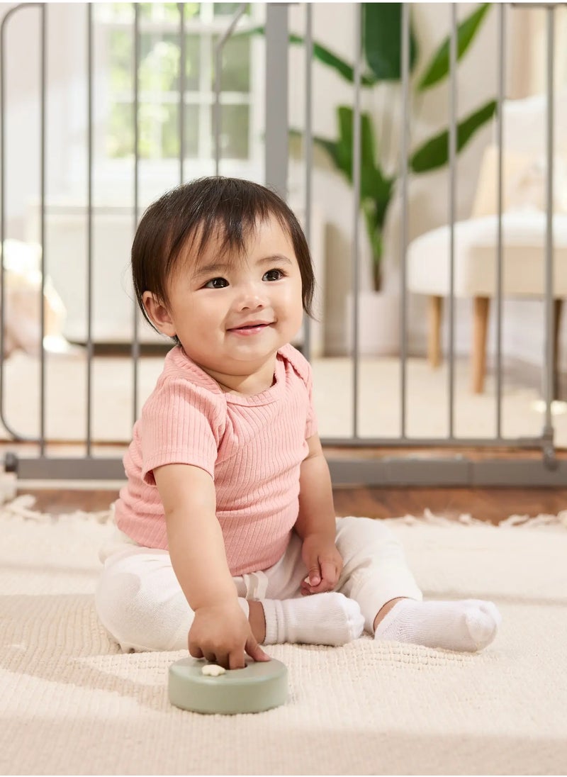 Easy Step Extra Wide Baby Safety Gate | 124.46 x 5.08 x 76.2 CM | Fits Openings 74-124 CM | Sturdy Metal | Pressure Mounted | One-Hand Walk-Thru | For Kids & Pets