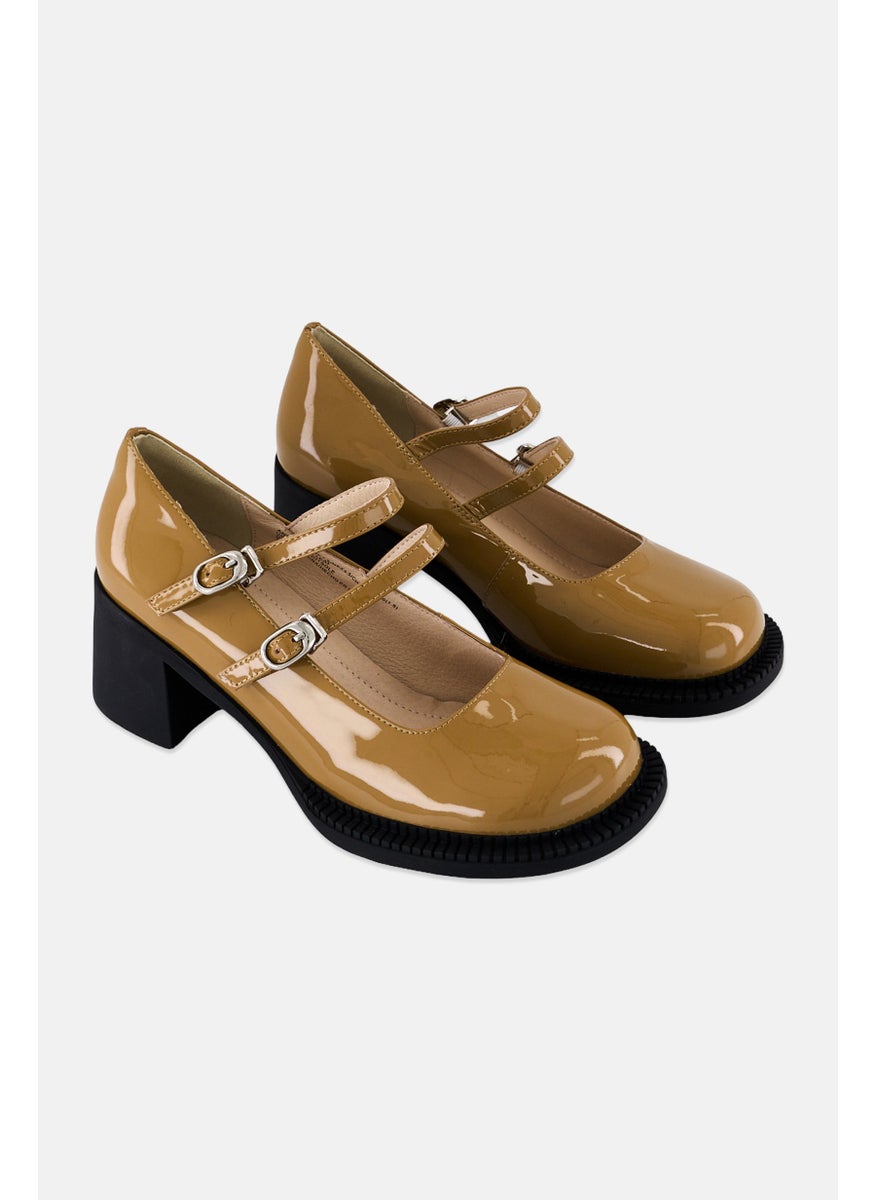 Women Adjustable Buckle Sandals, Tan