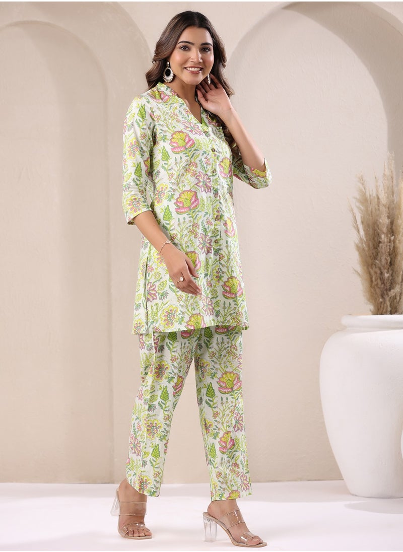Green Cotton Floral Printed Kurta With Pant