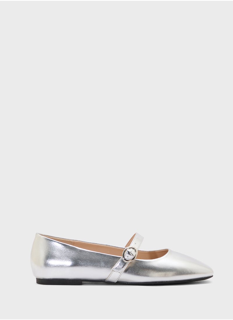 Square Toe Mary Jane Flat Shoe