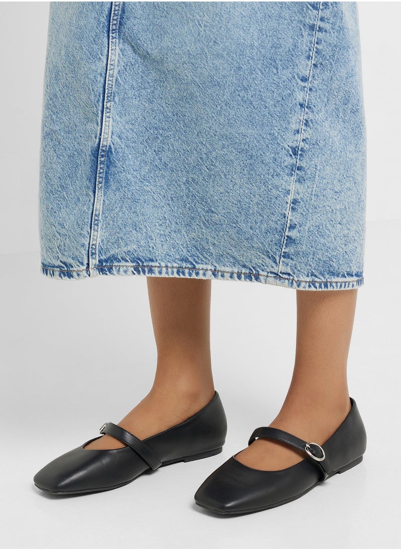 Square Toe Mary Jane Flat Shoe