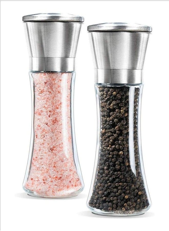 2 sets of salt and pepper grinders, easy to grind, simple to operate and clear to set up/silver