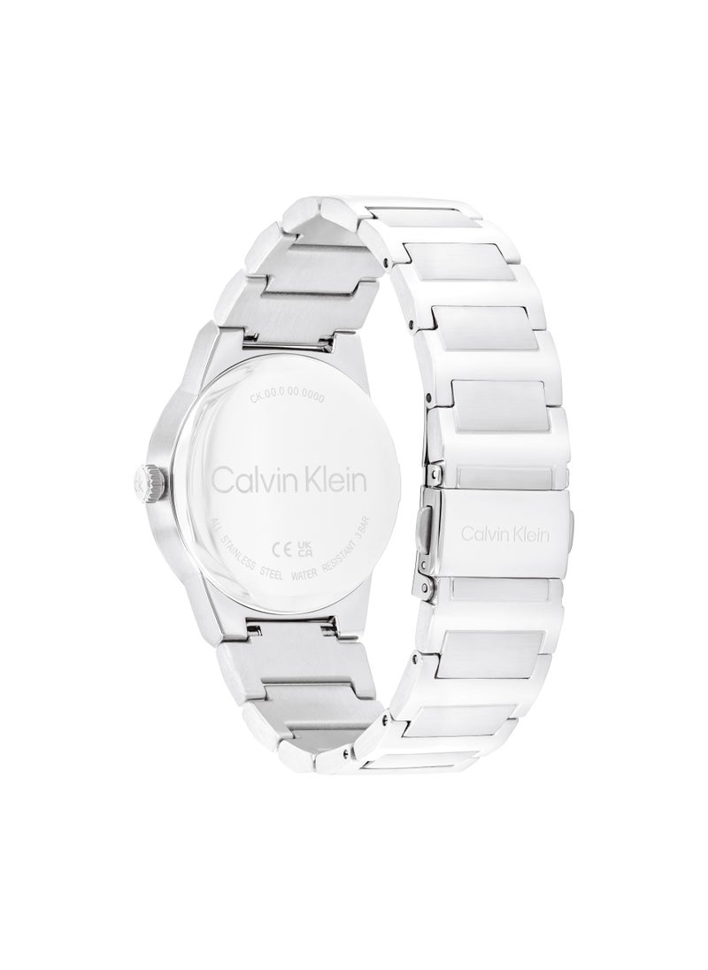 Linear Elegance Steel Strap Analog Watch