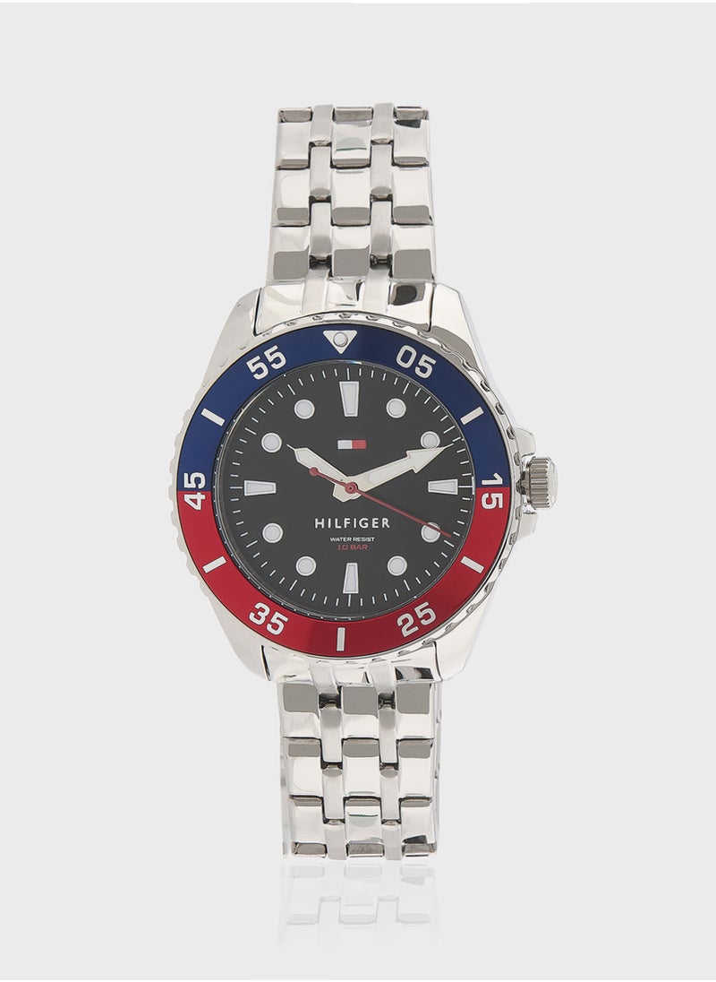 Casual Steel Strap Analog Watch