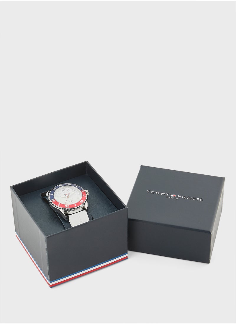 Casual Pu Strap Analog Watch