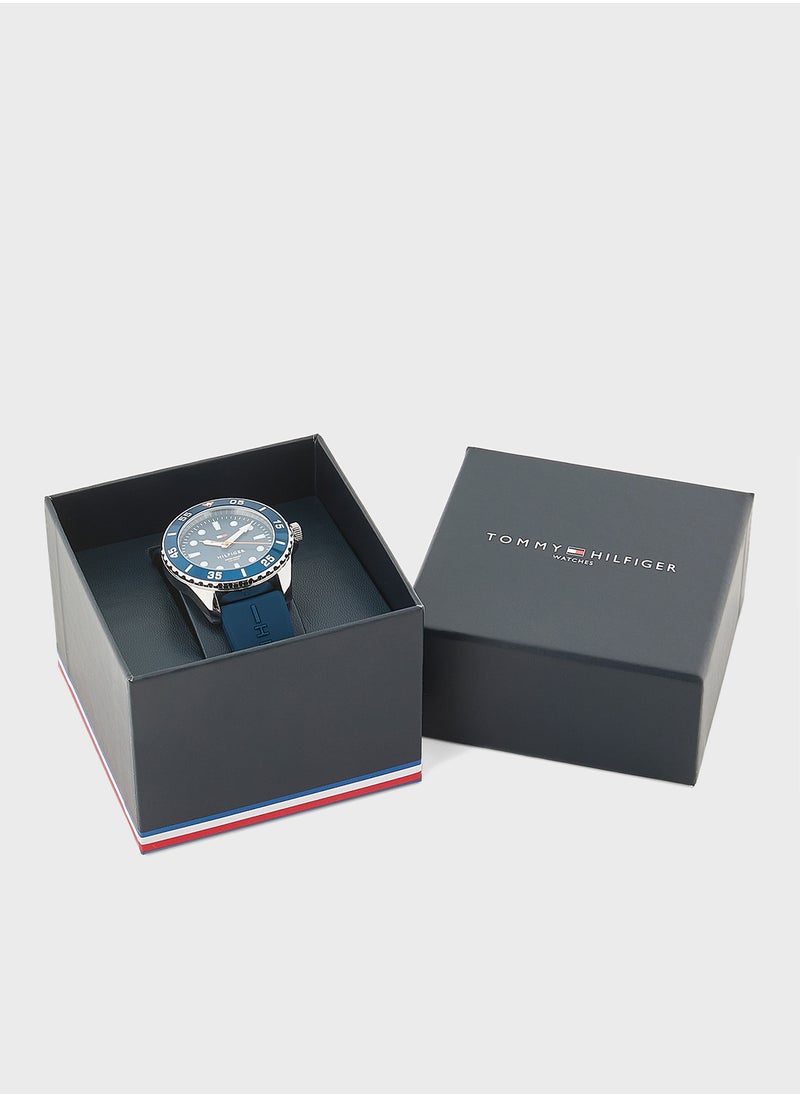Casual Pu Strap Analog Watch