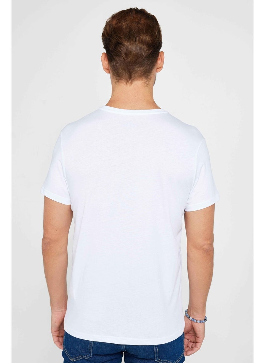 Men's Slim Fit Narrow Cut Cotton Soft Textured Printed White Crew Neck T-Shirt