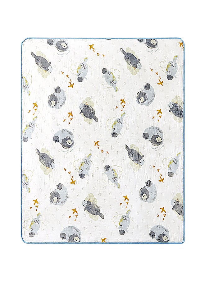 Babycare - Cotton Gauze Blanket, Andorran Otter Design, 200 x 230 cm, Soft Cotton, Lightweight, Breathable Fabric, Non-Toxic, Hypoallergenic, Gentle on Skin, Durable, Perfect for All Seasons, Easy to Wash, Ideal for Babies, Safe for Sensitive Skin, Cozy and Comfortable, Ideal for Home and Travel