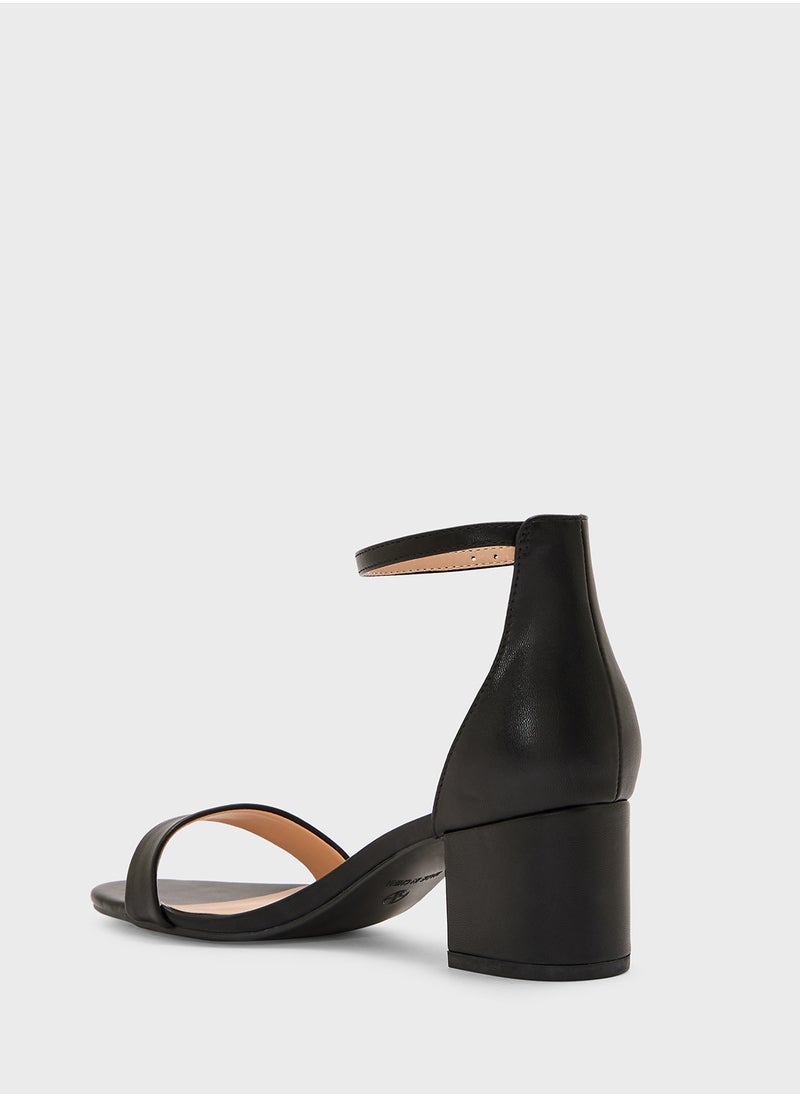 Block Heel Clip Open Sandal