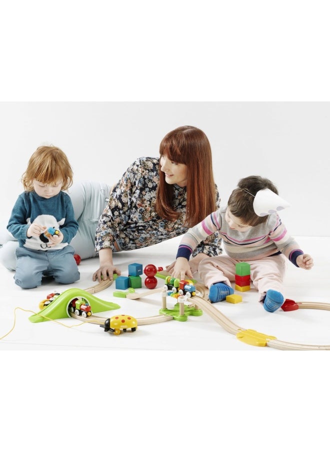 BRIO World Train Set My First Railway Beginner Pack (18 Pieces)