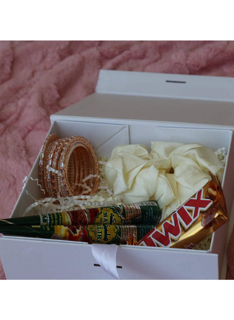 The royal gleam eid gift set, perfect gifting idea for ramadan, eid, other occasions for women, sisters, wife, mother