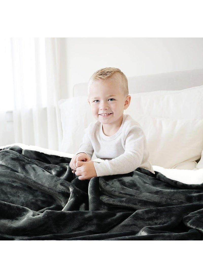 BSB HOME Baby Boy's and Baby Girl's Luxury Flannel Sherpa Heavy Winter Blanket/Wrapping Sheet for Babies/Kids (Grey, 0-5 Years)