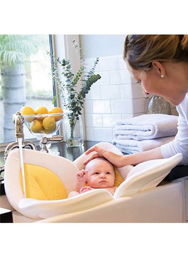 Comfortable Baby Bath Seat Flower Shaped (4 Petal) Bathtub - Ideal For 0 To 6 Month Baby - Fits In All Sinks，Baby Tubs for Newborn Infants to Toddler 0 to 6 Months and Up - Baby Essentials Must Haves
