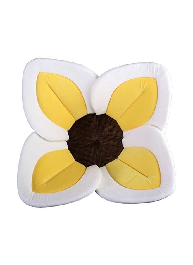 Comfortable Baby Bath Seat Flower Shaped (4 Petal) Bathtub - Ideal For 0 To 6 Month Baby - Fits In All Sinks，Baby Tubs for Newborn Infants to Toddler 0 to 6 Months and Up - Baby Essentials Must Haves