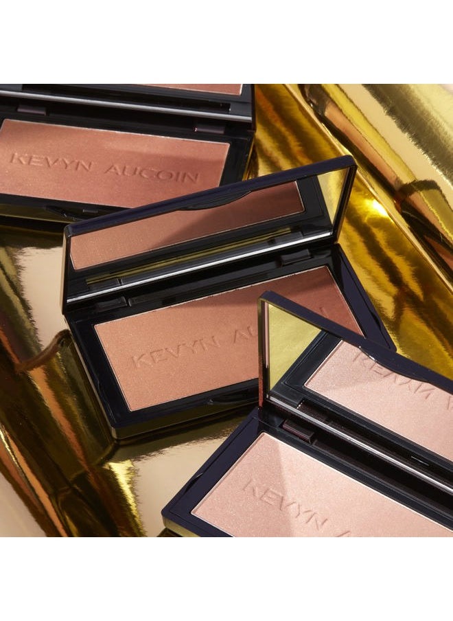 The Neo-Bronzer, Dusk Medium: 3 in 1 makeup palette. Highlighter, blush & bronzer in one smooth gradient makeup compact. Shimmer & matte in light, medium & deep. Sun-kissed to bronzed.